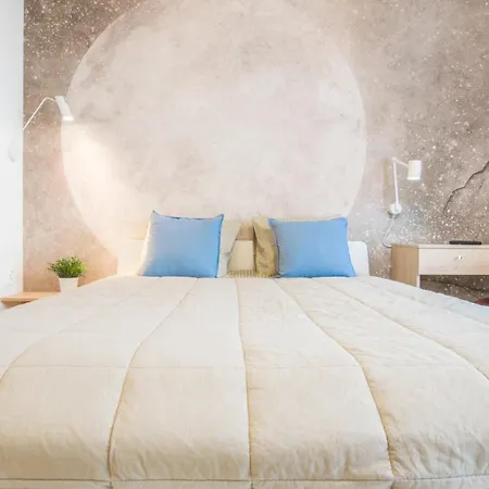 W&k Moon - Z Balkonem, Garaz, Faktura Vat, كوزتسالين